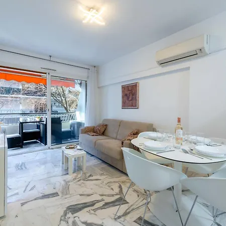 Apartament 1-br Near The Croisette And Centre Cannes